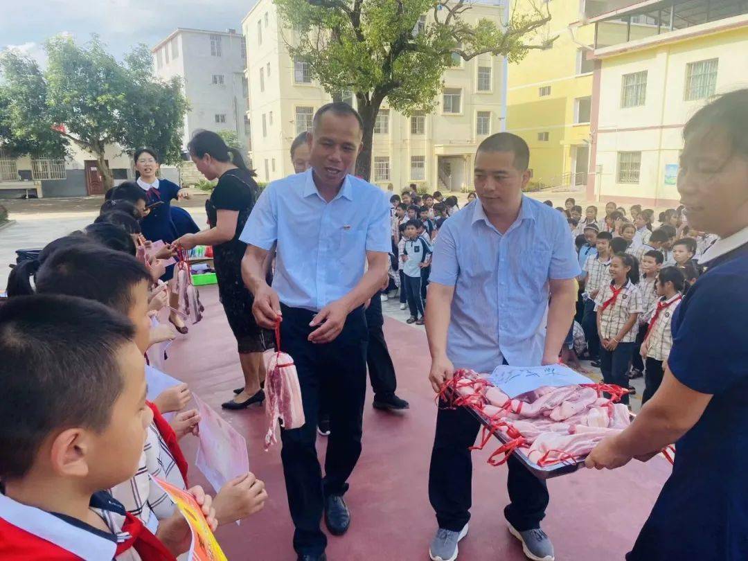 走进基层:白圩镇,周鹿镇,苏圩镇 | 人大代表履职正当时_产品_企业