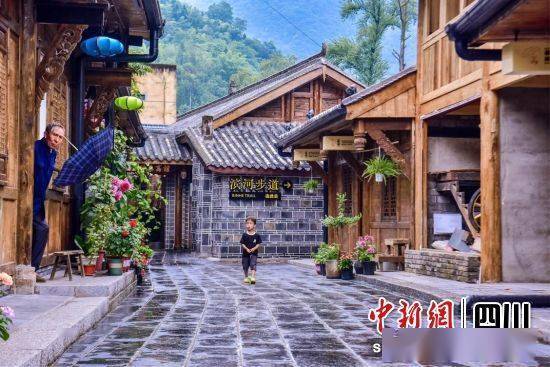 成都大邑:打造文旅深度融合发展治理的"西岭典范"_旅游名县_进行_文化