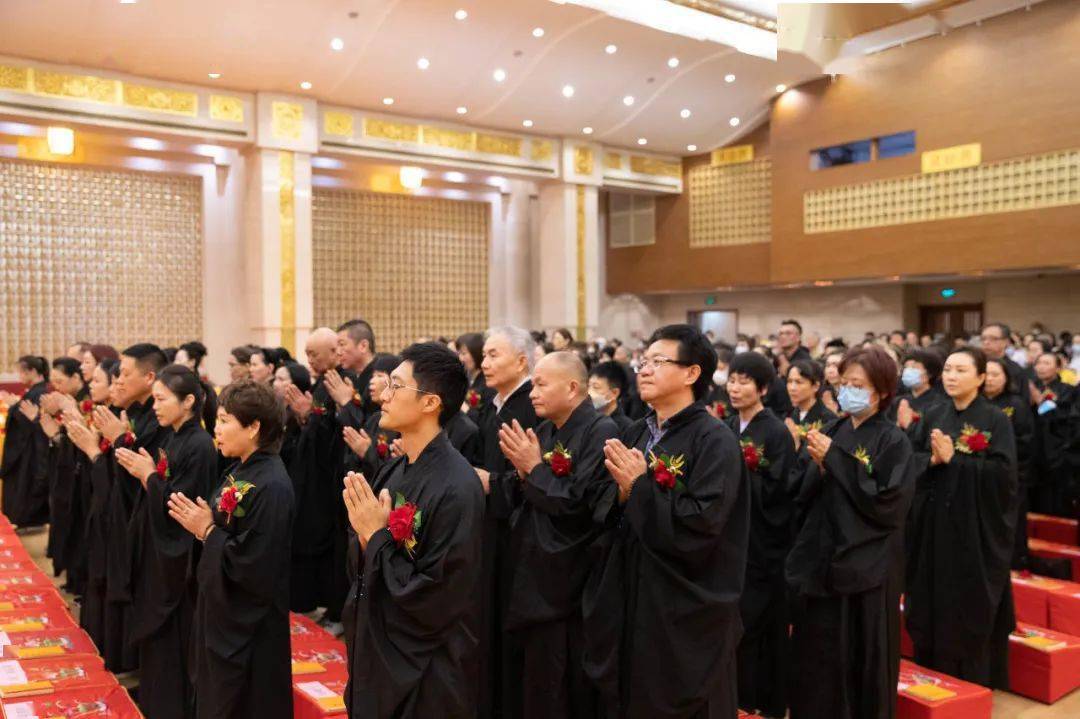 法会礼请上海玉佛禅寺维那文渊法师主法.
