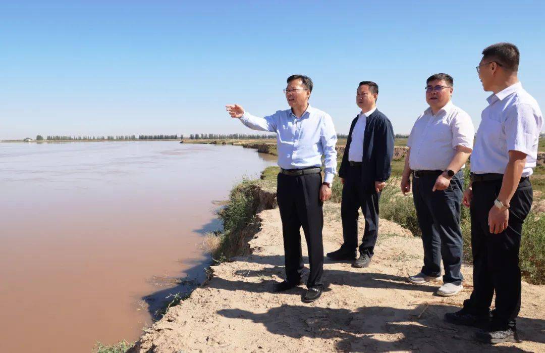 8月30日上午,市委书记,总河长唐毅到海南区开展巡