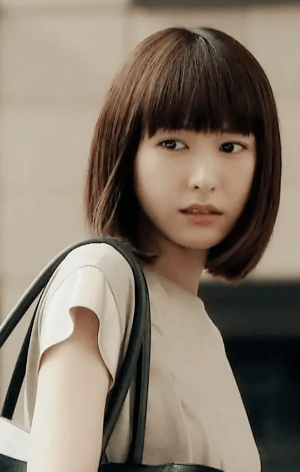 我初遇新垣结衣是因为看了一部《逃避虽可耻但有用》的日剧,喜欢在