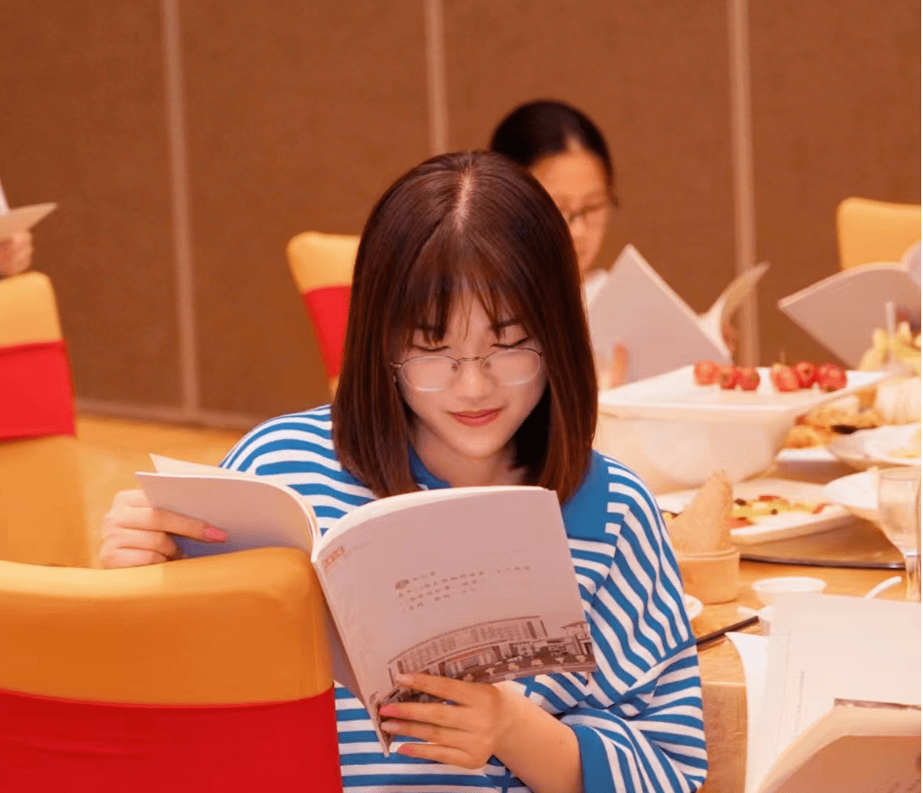 江苏省扬中高级中学石苑彤:愿庄严公正永长存_未来_招生_故事