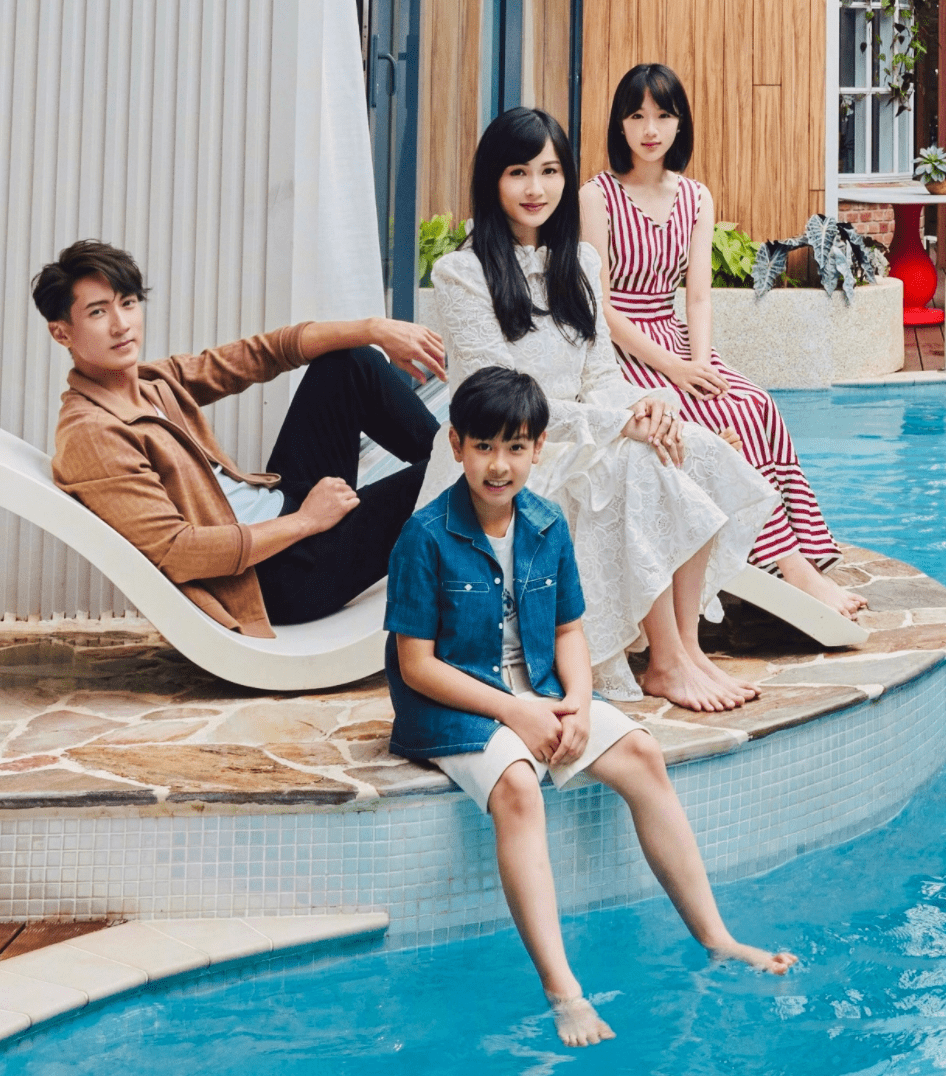 吴尊首晒文莱豪宅,拥有私人泳池健身房篮球场,如度假酒店超奢华_nei