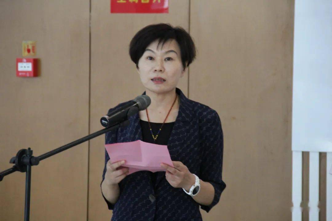 市担保集团总经理席文军与汶上开元集团董事长刘海涛签订增资协议