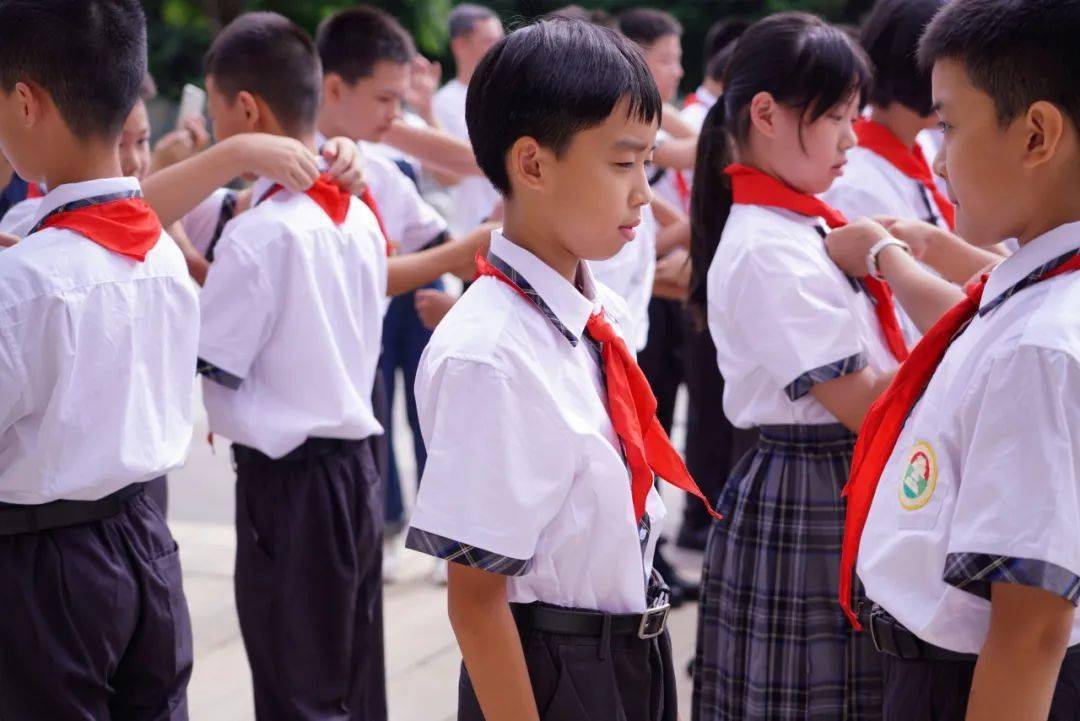 润雅少年 礼成启航丨记广雅中学花都校区2023级初一新生入学礼_品质