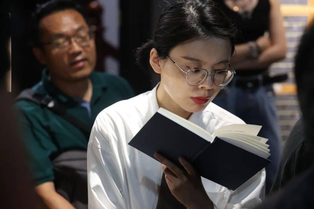 "他永远能找到读者" | 译者姜乙分享会后记_音乐_文学_德国