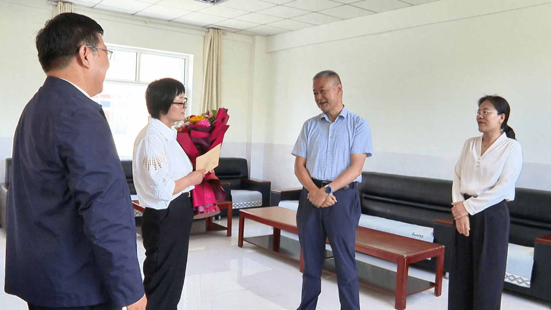 杨红光看望慰问优秀教师代表_教育_教学_办学