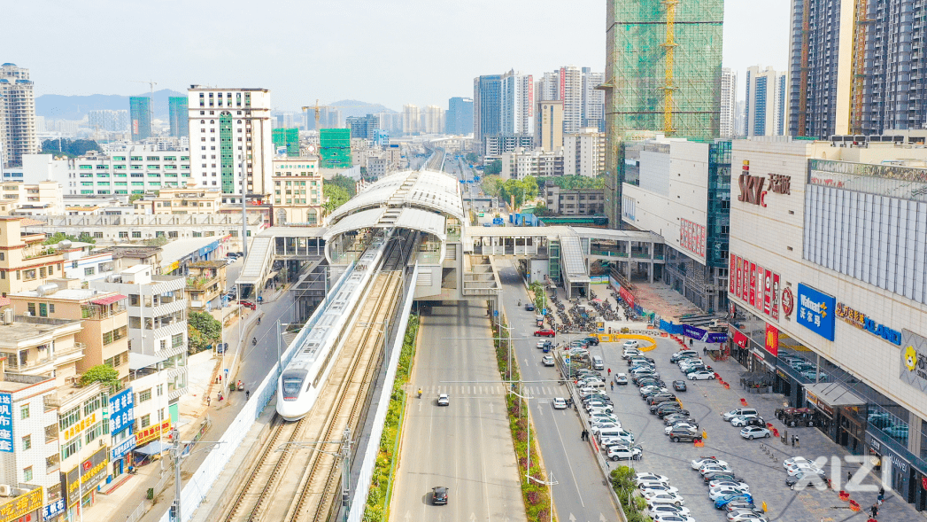 惠深城轨图片