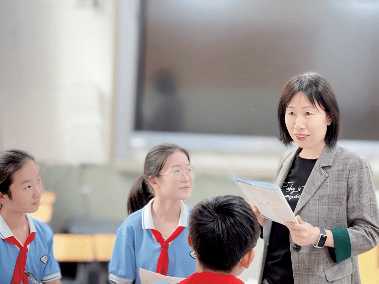 曲阳这位老师获奖啦,是首届"得主"之一哦~_活动_李亚妮_教育