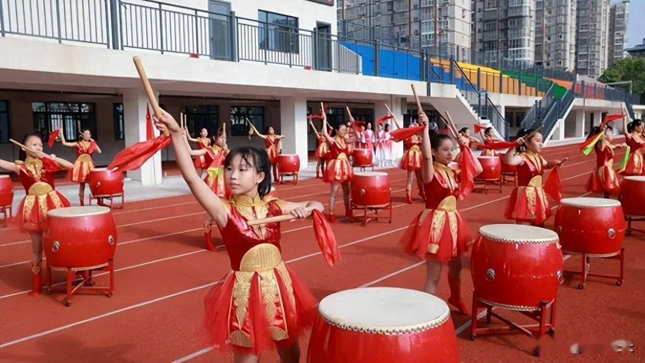 常德芷兰实验学校小学部举行2023年秋季开学典礼_学期_青春_全体师生