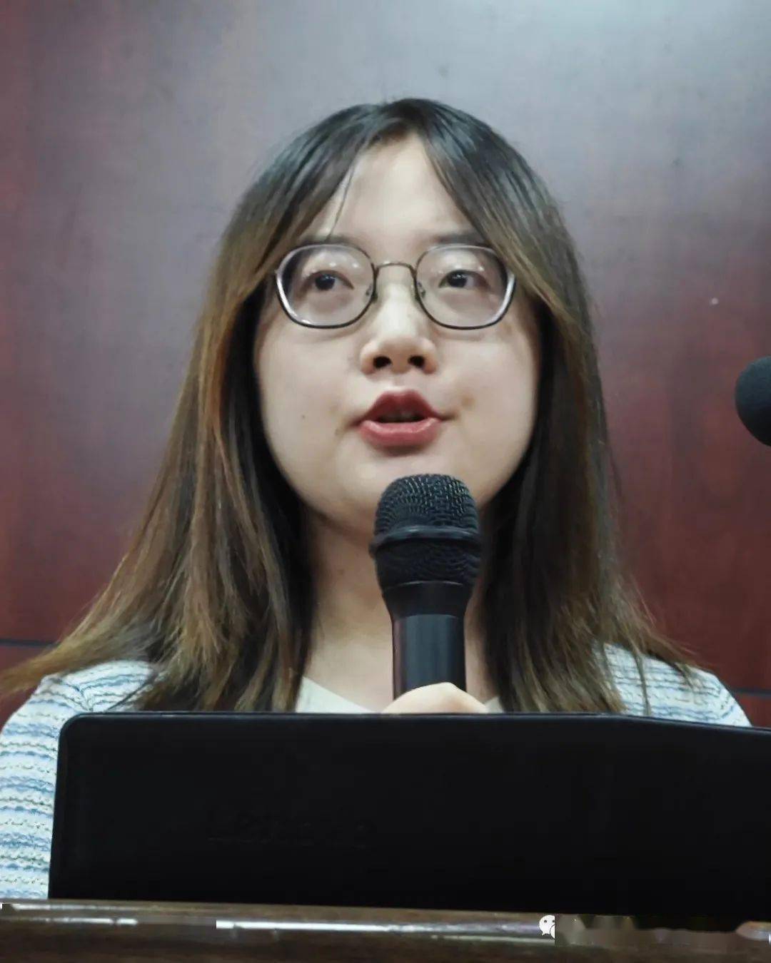 "衢州二中教育集团举办教师演讲比赛_精神_传承_获得者