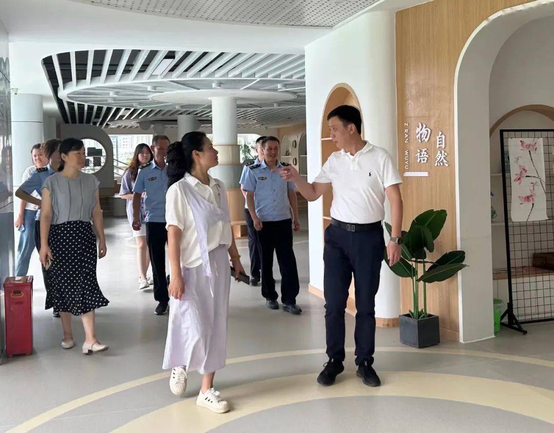 2023年9月13日上午,邵武市人民政府副市长张晟莅临挂点b级学校食堂