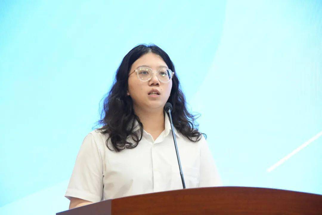 姚雨桦06张妍07瞿冰焱08吴旻凯09刘颖10袁冬林11曹晨昊12苏宇涵13张