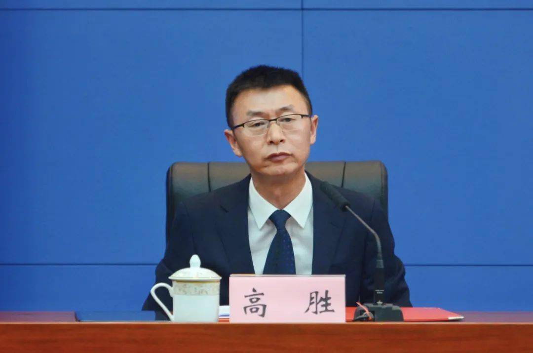 高胜介绍相关情况 龚皓月 摄●高胜介绍,9月23日,酉阳县将以"共享酉阳