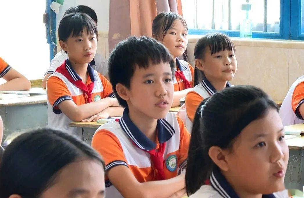 丰顺10岁女孩冯棋,真厉害_同学_潘田镇_班级