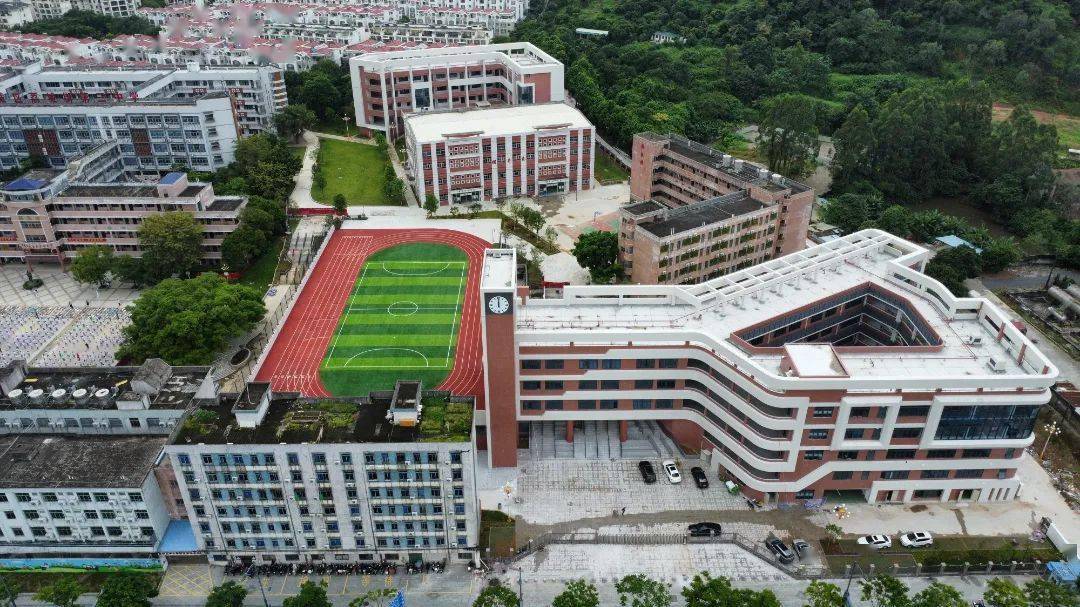 进一步助推了增城教育事业的发展于日前建成增城区荔城街第三中学扩建