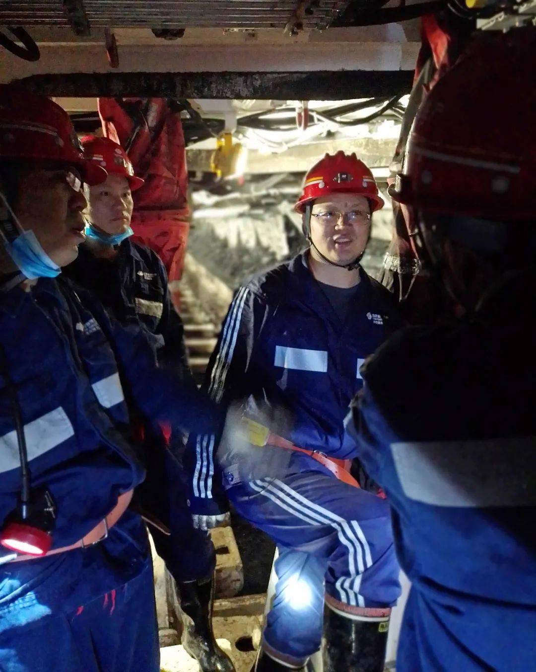 尹希文 | 激活煤矿大数据,赋能煤矿绿色低碳转型_预测_研究_工作面