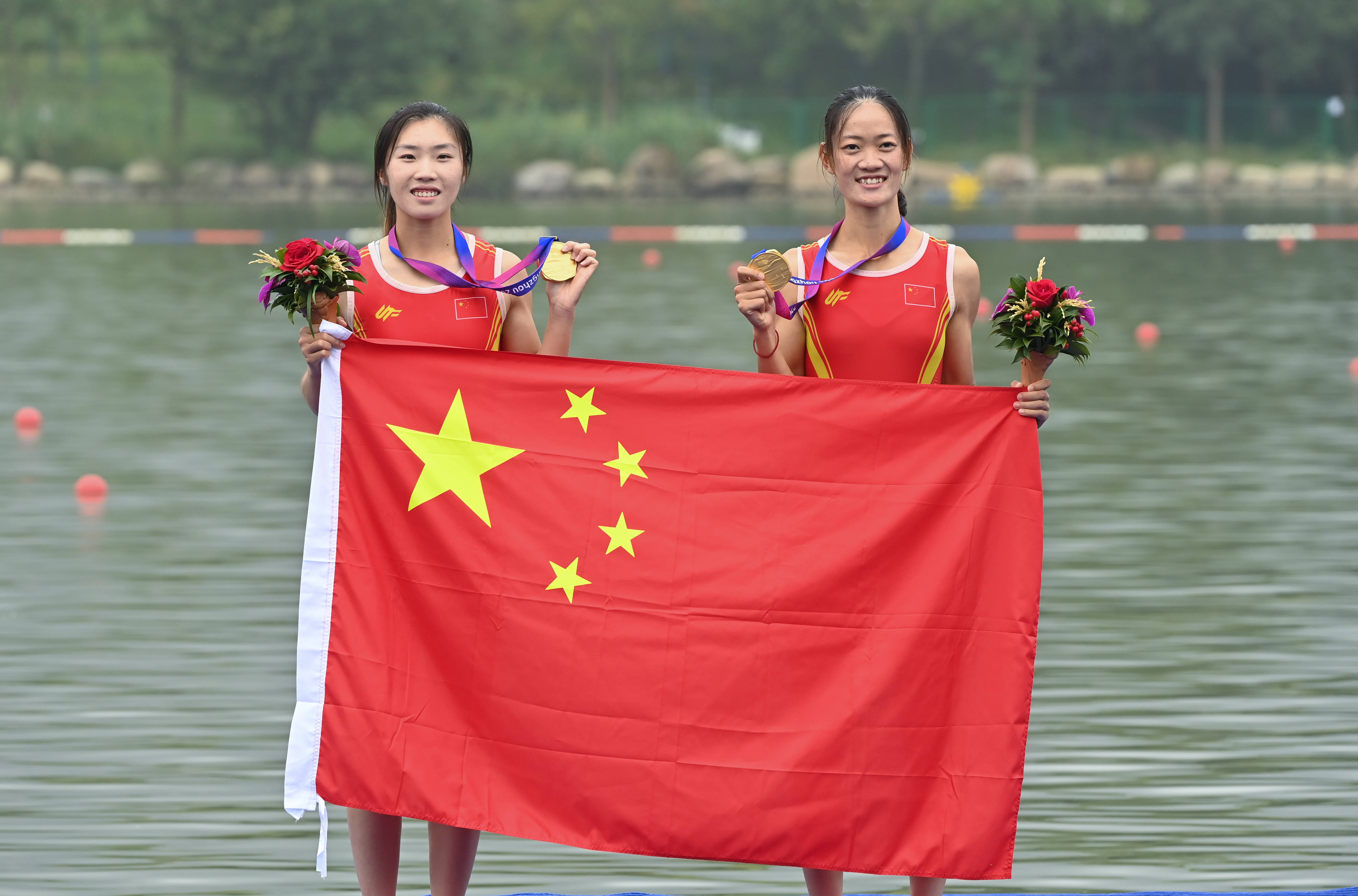 邹佳琪 来自搜狐网