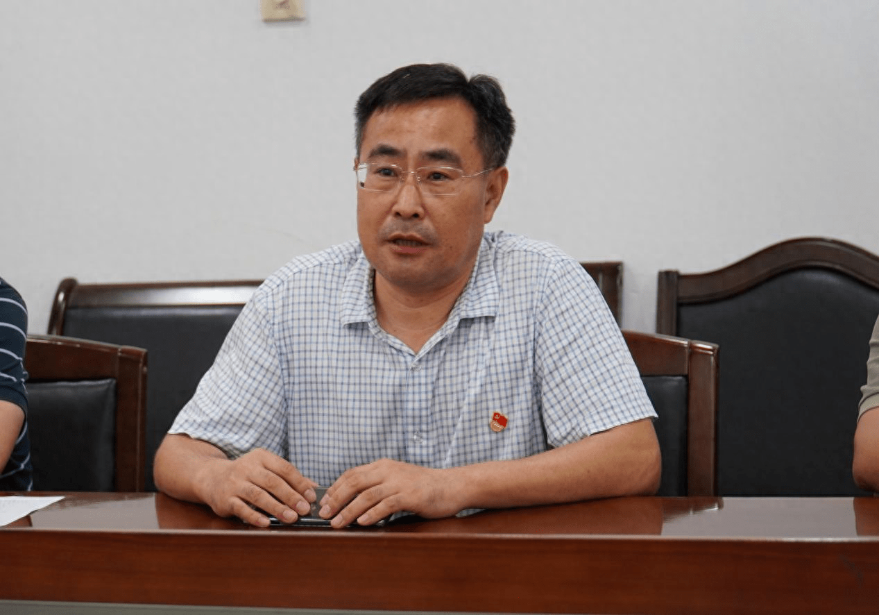 感恩奉献 致敬芳华 烟台黄渤海新区建设交通局房管支部举行干部荣退