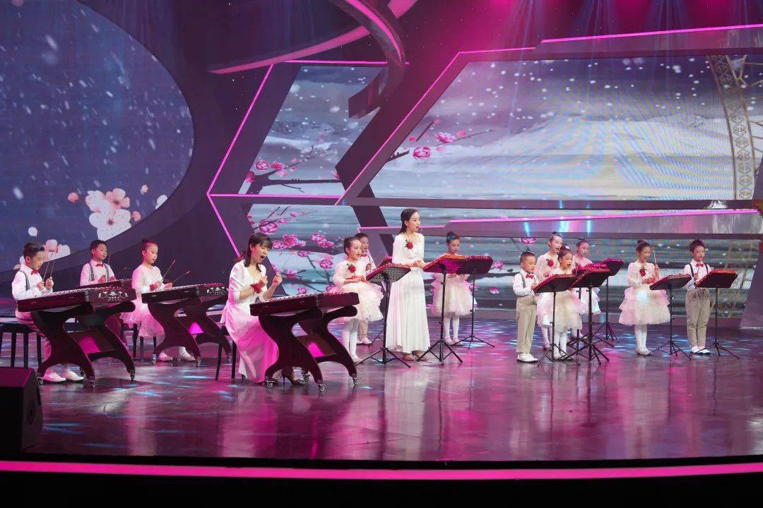 演出嘉宾厦门船笛艺术团由洪毅雯女士创立于2022年9月,致力推广中国