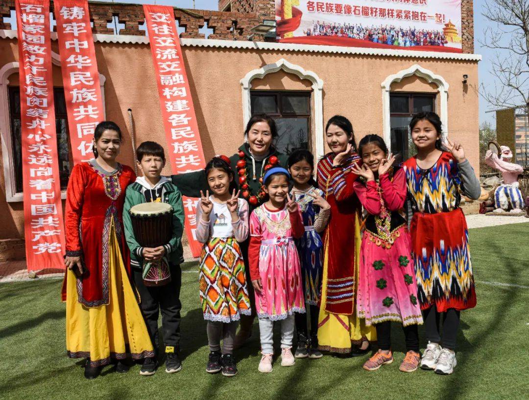 全国民族团结进步模范 | 芦志红:新疆孩子的"汉族妈妈"_锦州_石榴