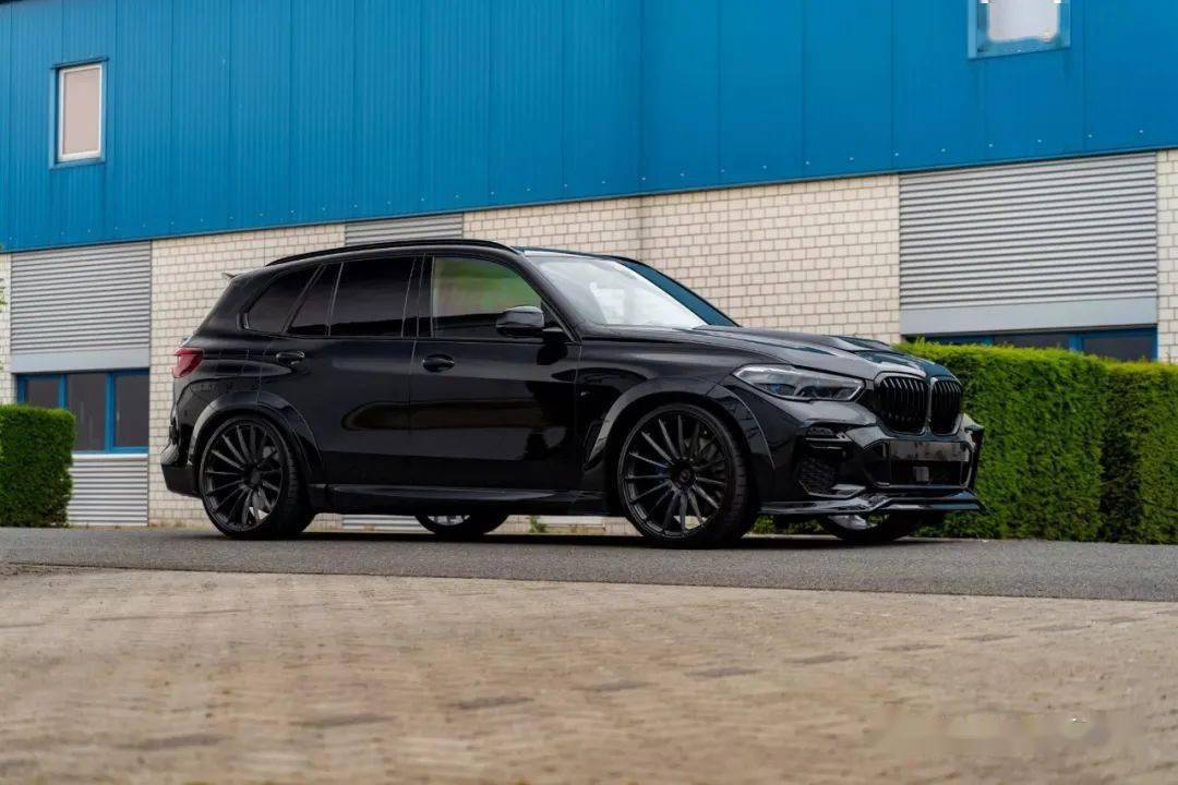 当我们聊到宝马x5的性能版本时,x5 m和m50i可能是最先反应过来的两台