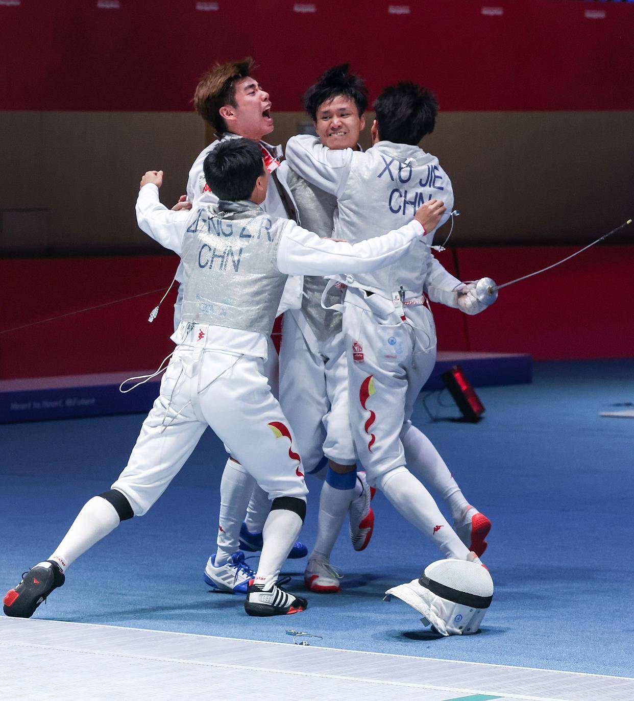 (杭州亚运会)击剑——中国队晋级男子团体花剑决赛_胜利_新华社_徐昱