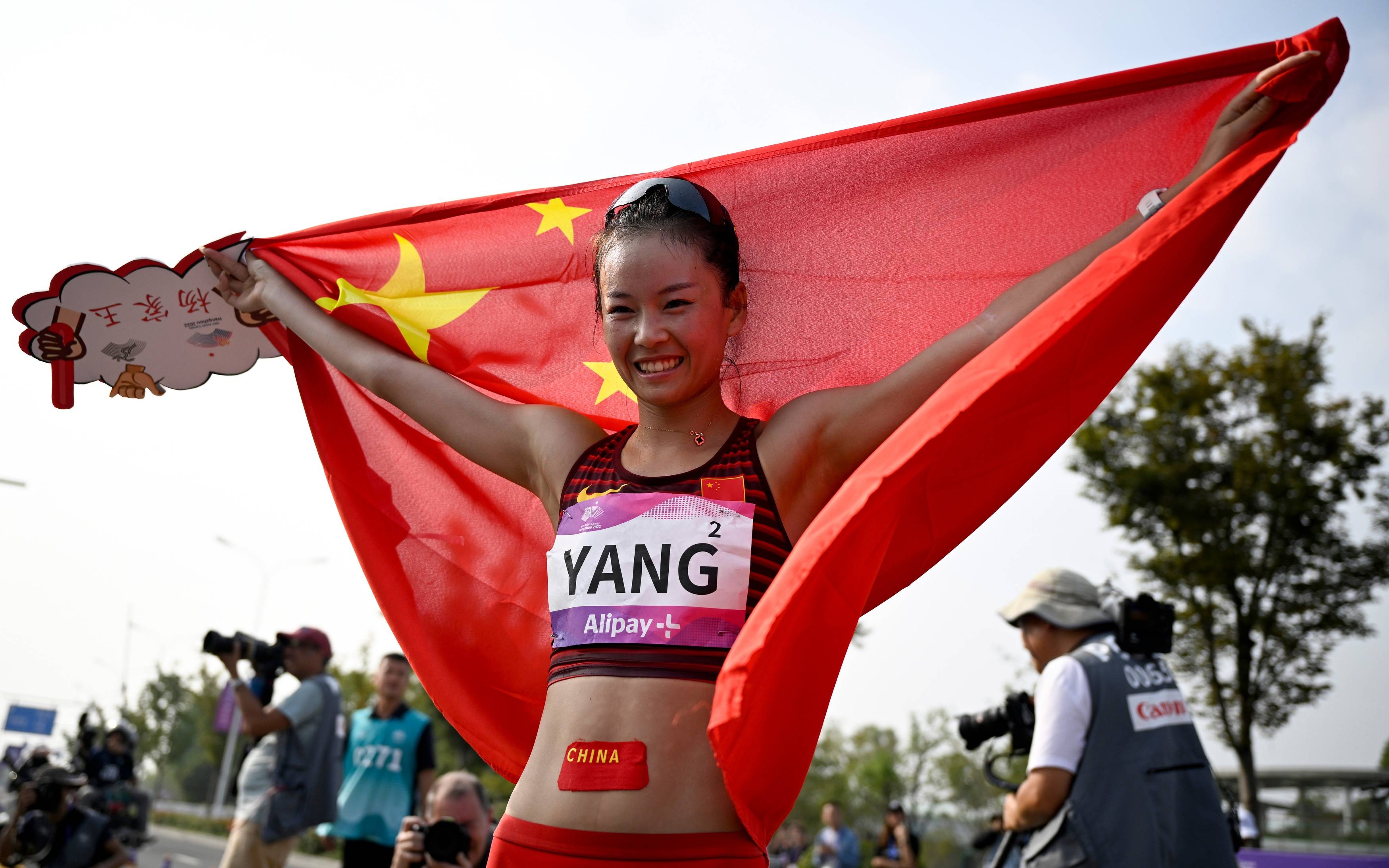 杨家玉"提鞋"后上演绝杀,中国女子竞走亚运6连冠_比赛_身体_训练