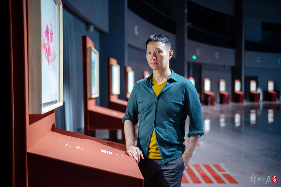 西岸穹顶下,艺术家沈伟把舞蹈,绘画,影像《融》在了一起_作品_现场