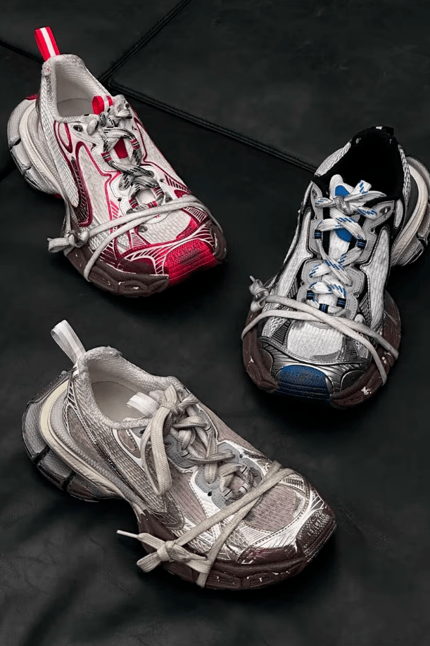 Balenciaga新鞋爆款预定，鞋友：这不New Balance吗？_手机搜狐网