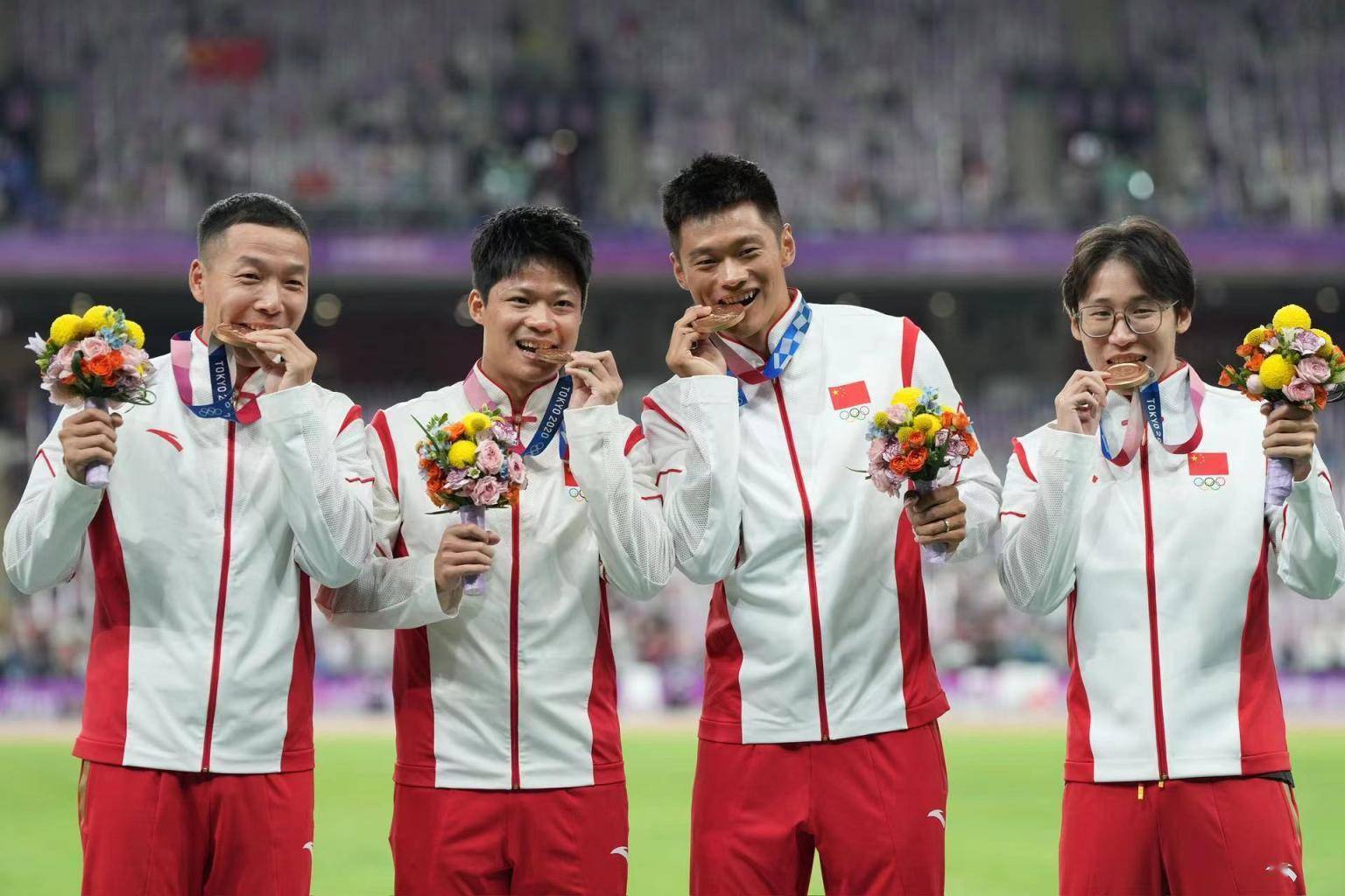 共同见证！苏炳添等七名田径运动员获得补发的奥运奖牌