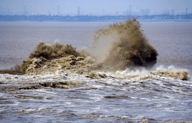 江河湖海汹涌澎湃图片图片