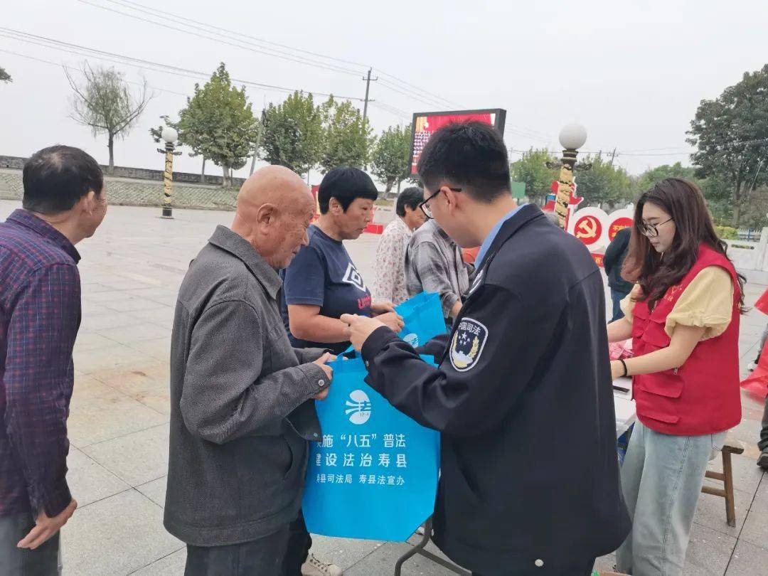【豆娃普法】寿县安丰塘镇:"迎中秋"普法宣传活动_群众_法治_法律