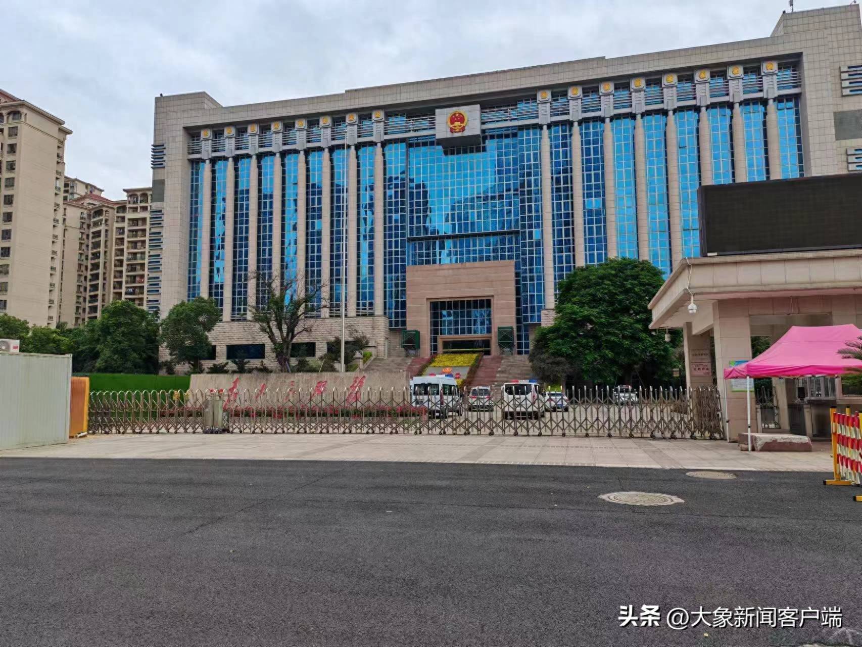 漳州小吃店老板砍人62刀伪装自卫 一审认定精神障碍判死缓