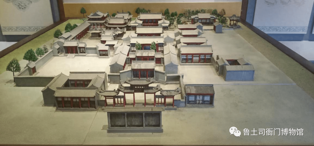 鲁土司衙门——中国西部“小故宫”_壁画_建筑群_多吉
