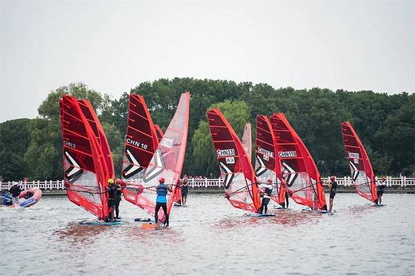 2023年第五届中国帆板大师赛开赛_体育_青浦_乡村