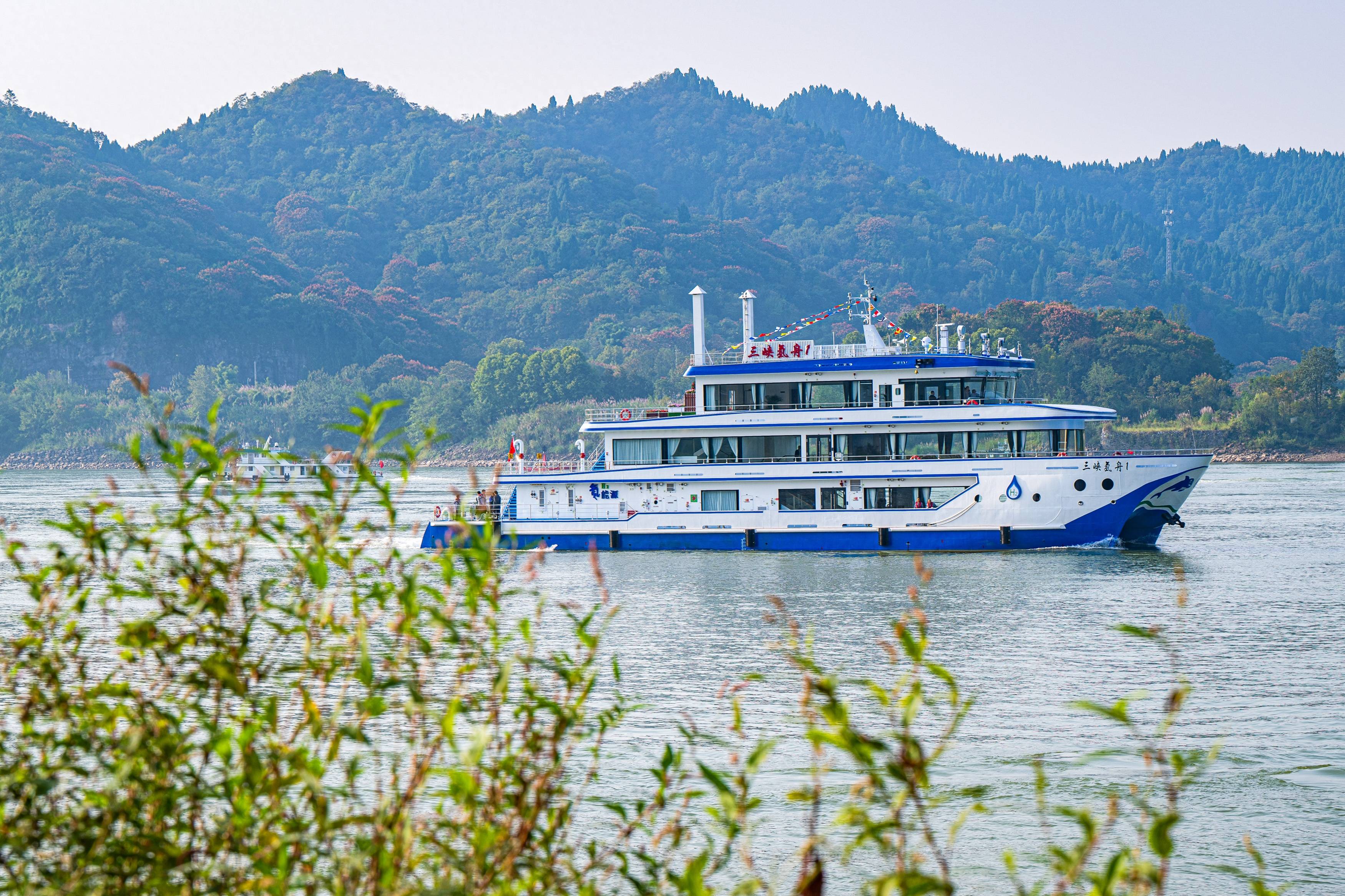 内河旅游船价格及图片图片