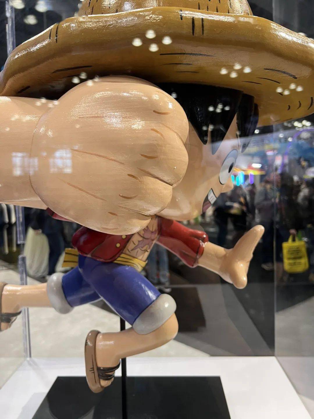 美国纽约动漫展nyc2023集英社展示区一览视频及图片:海贼王五档路飞