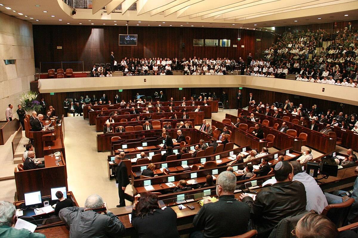 政府推动解散议会 以色列或举行三年多来第五次大选_贝内特_内塔尼亚胡_议席