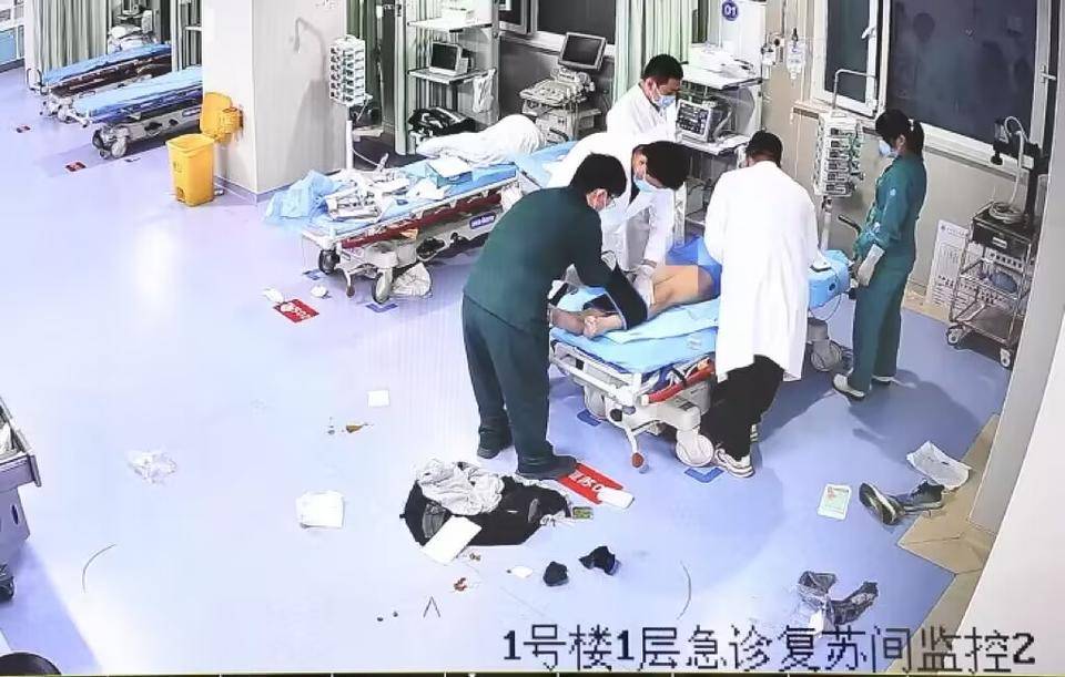男子车祸致骨盆多处骨折,多学科联合急救伤者转危为安