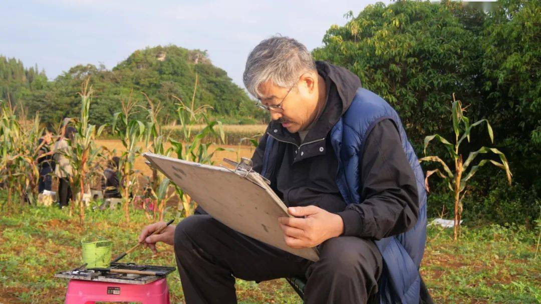 画优秀作品邀请展暨写生培训教学系列活动在曲靖举行_文化_罗平_创作