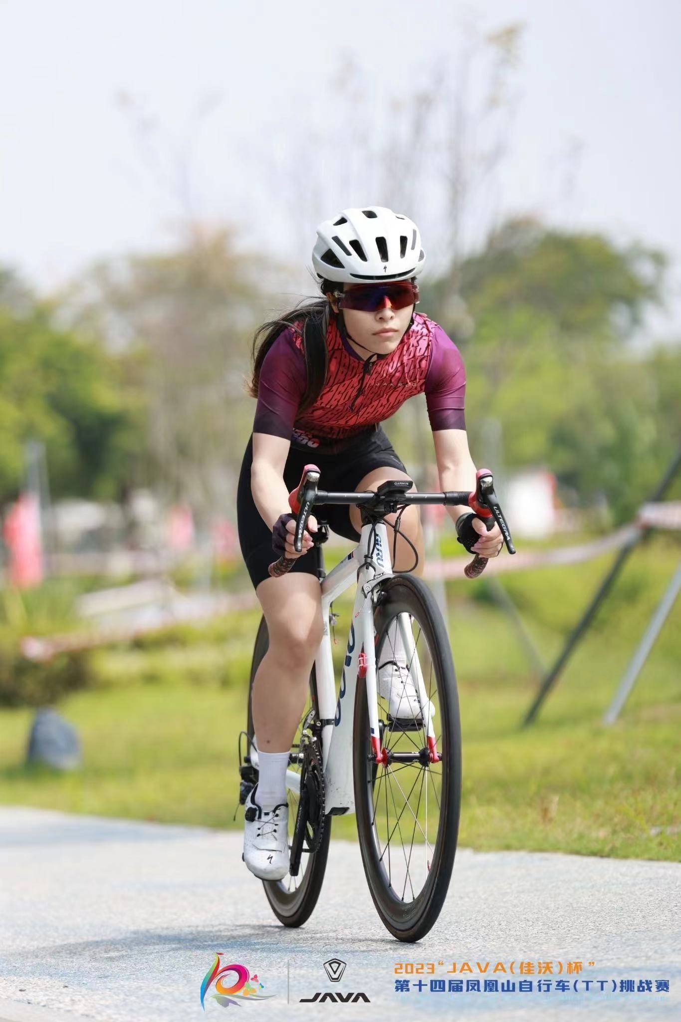 公路男子组,公路女子组,满足了不同年龄段,不同水平自行车运动爱好者