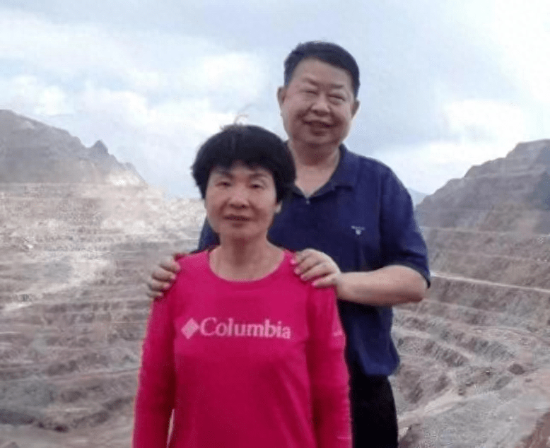 3年前,63岁矿老板陈景河娶了38岁模特娇妻:真爱突破年龄界限?