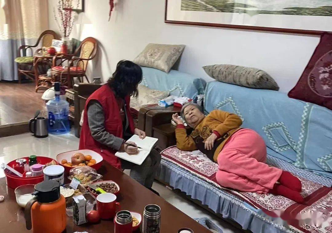 【社区快讯】政苑社区:党群连心聚合力 织密银龄幸福网_老年人_志愿