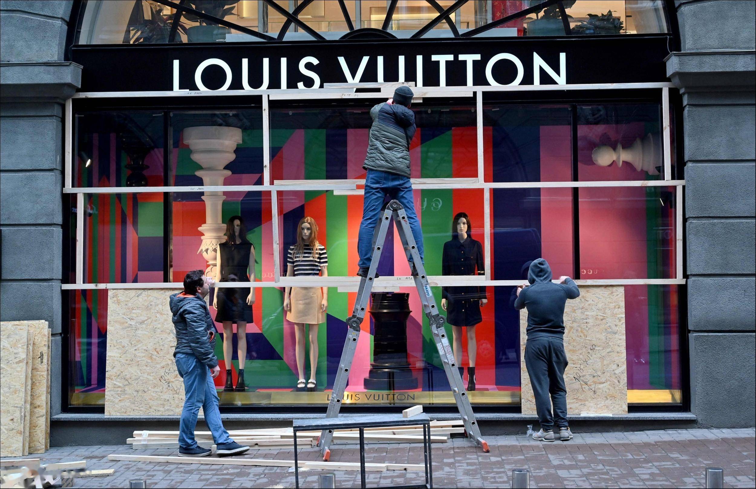 从lv上海快闪,看「在地营销」新趋势_品牌_消费者_中国