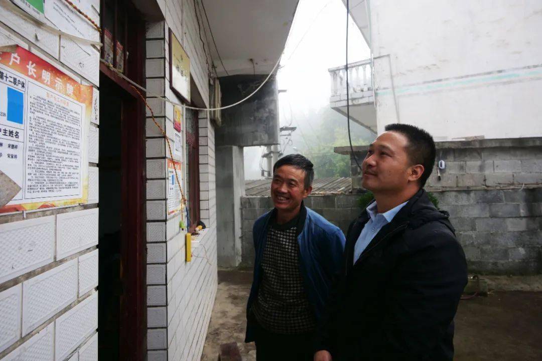 大方县绿塘乡:人大代表织牢"一张网"构建平安绿塘_宣传_群众_示范