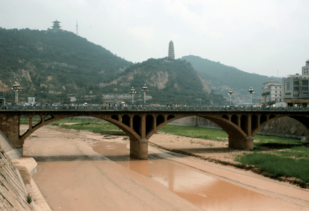 致敬"大先生" | 周楫:算盘珠子拨出延河大桥_设计_公路_延安