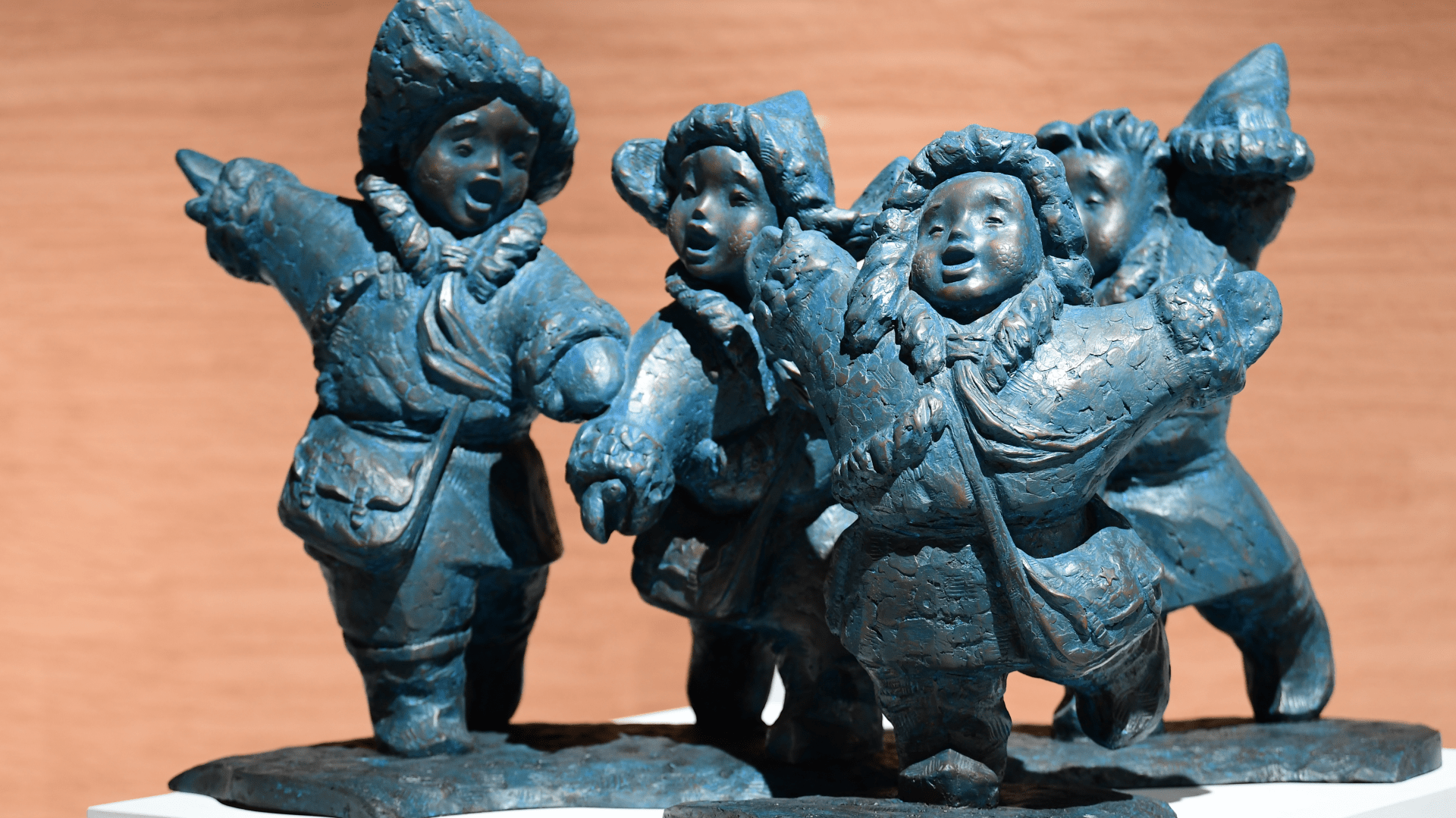 《暖冬》 段志奎《致富路》 刘渊《百善孝为先》 铁木草原,河流,骏马