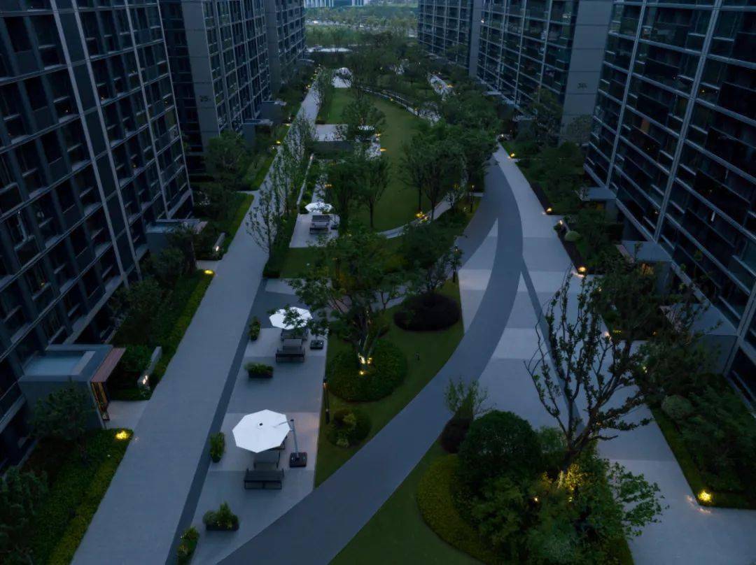 自然无界 乐享湖滨 | 临安蓝城桃李湖滨_空间_的设计_跌水景观