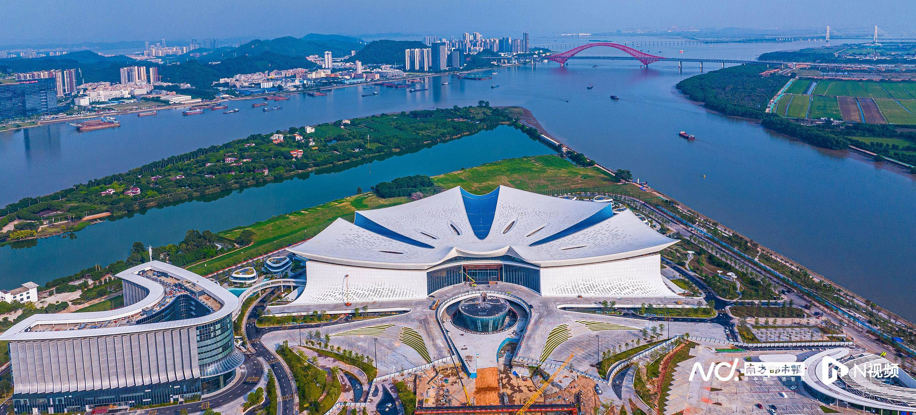 组图:广州新地标巨型"木棉花"建成迎首秀,全过程高清还原_南都_南沙